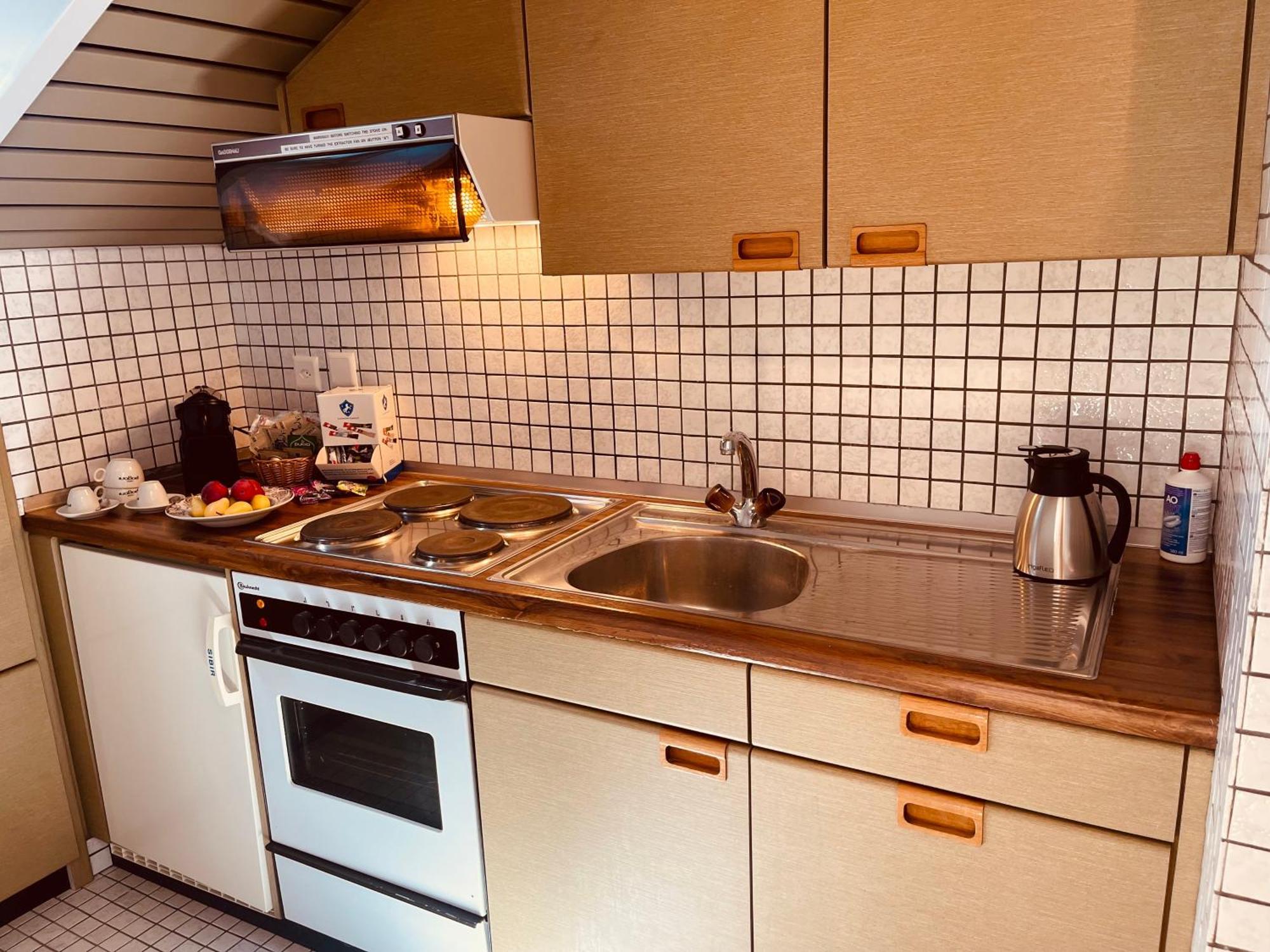 Hotel Morgana Мендризио Екстериор снимка