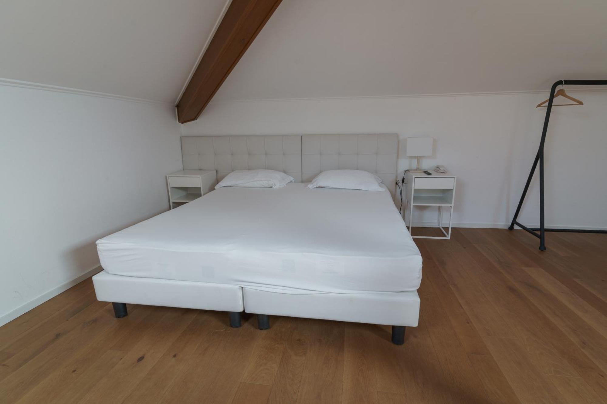 Hotel Morgana Мендризио Екстериор снимка